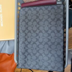 Coach Portfolio Men or Woman